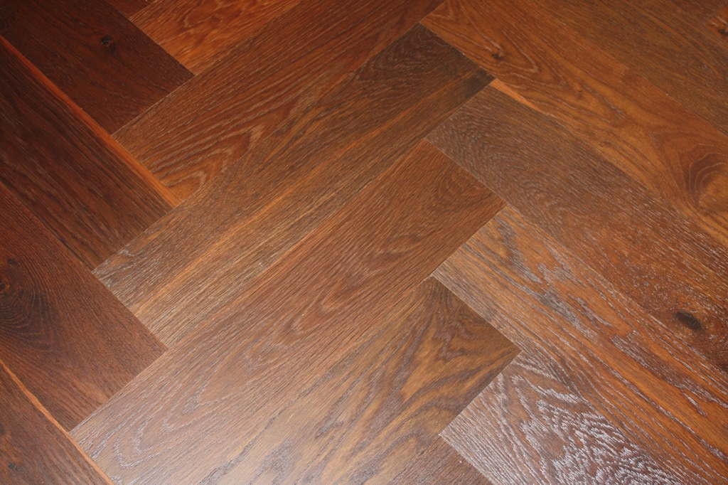 HERRINGBONE detail 3
